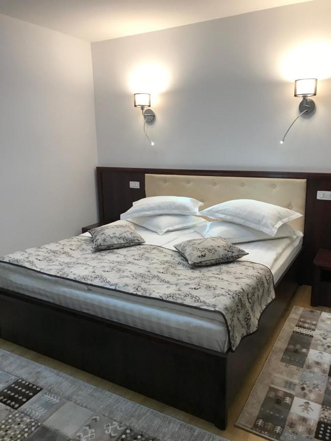 Casa Pino Otel Braşov Dış mekan fotoğraf